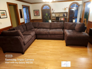 Super Large and Compfortable Couch new